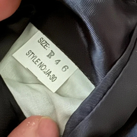 Manzini Uomo Men’s Suit 46R Dark Gray Excellent Condition!!! - Picture 6 of 6